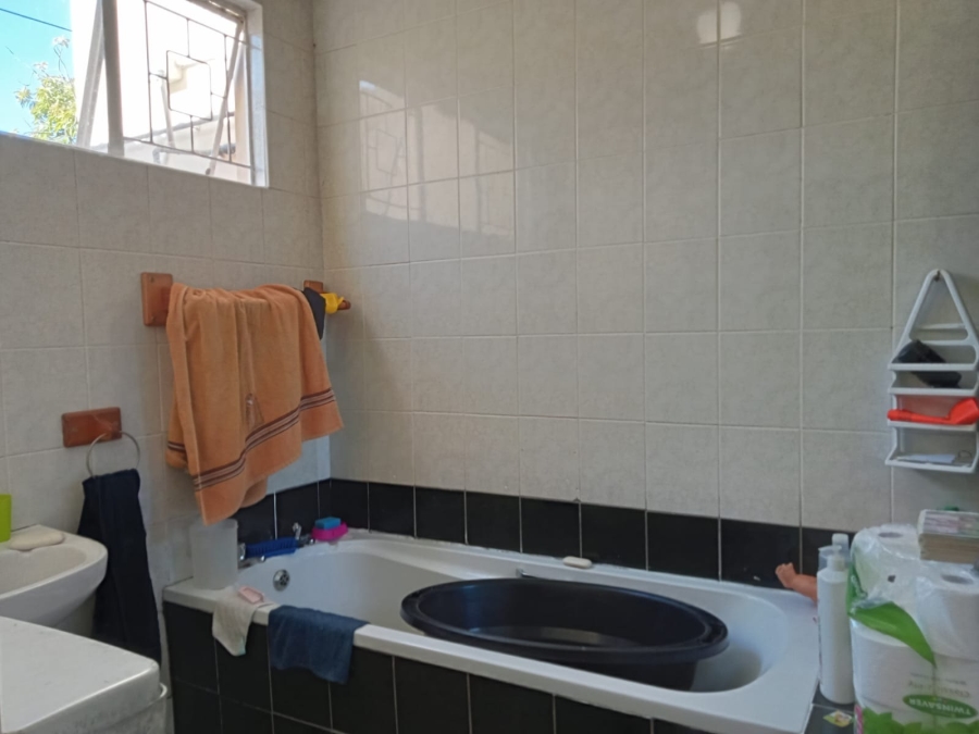 3 Bedroom Property for Sale in Sunnyridge Eastern Cape